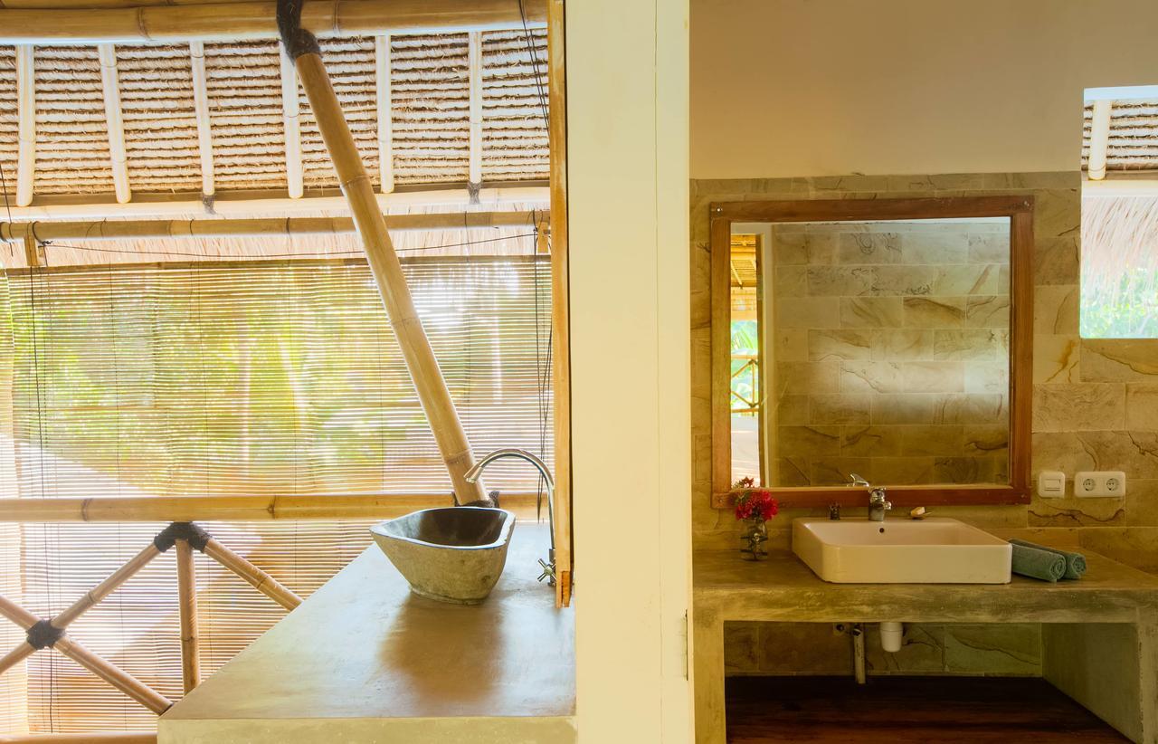 Flowers & Fire Yoga Garden Gili Air Exterior foto